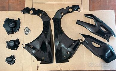 Vari accessori per Yamaha R1