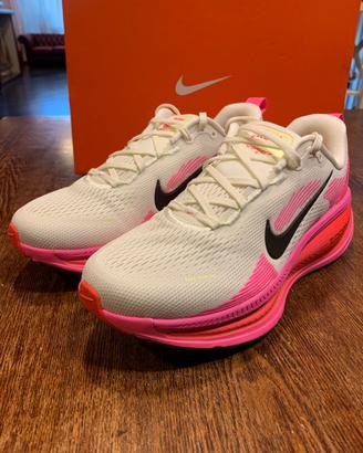 Nike Uomo 41 Vomero 18 scarpa running hyper pink