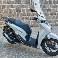 Nuovissimo Honda Sh 125 sport