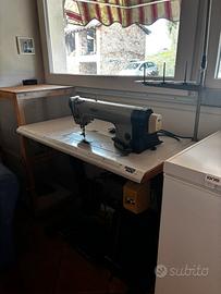 Macchina da cucire pfaff