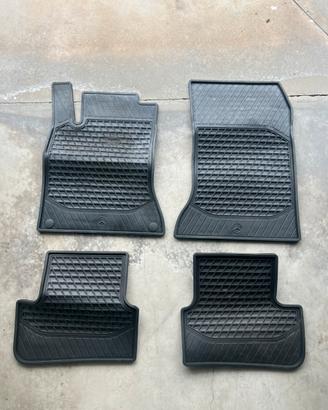 Tappetini originali Mercedes Gla x156