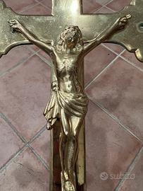 Croce in ottone pieno