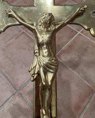 Croce in ottone pieno