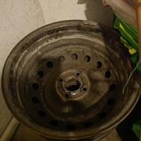  due cerchi ferro da 15 pollici 