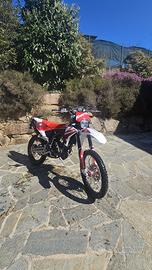 Fantic 50 Enduro (2024) - Pari al Nuovo -