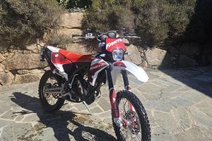 Fantic 50 Enduro (2024) - Pari al Nuovo -