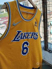 Canotta LeBron James