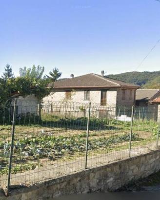 Immobile in asta di 419 m² con 5 locali e box auto