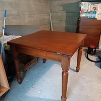 Tavolo allungabile in legno massello