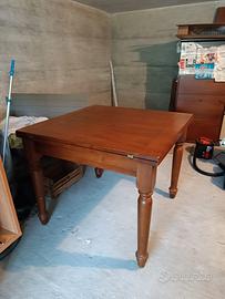 Tavolo allungabile in legno massello