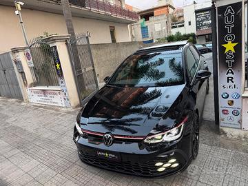 Volkswagen Golf 8 GTI 2.0 TSI 245CV