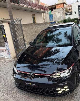 Volkswagen Golf 8 GTI 2.0 TSI 245CV