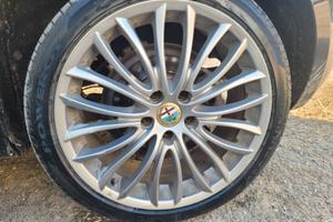 Cerchi alfa romeo giulietta 18 più 2 gomme