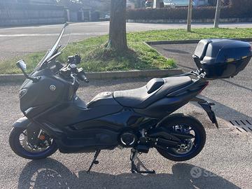 Yamaha TMAX 560 MY 2025 DEL 07/2025 – 2.300 km