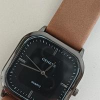 Orologio quadrante quadrato al quarzo 