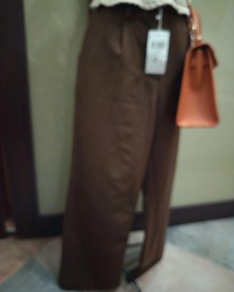 pantaloni e corpetto a uncinetto 