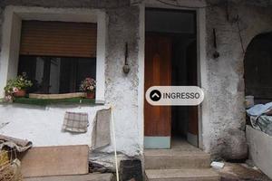 Immobile in asta di 108 m² con 4 locali a Capo di 