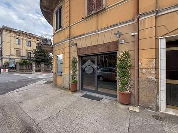 NEGOZIO A CREMONA
