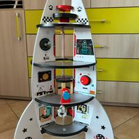 Hape razzo di legno con accessori