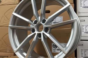 Cerchi in lega 19 VW dedica Pretoria Golf R GTI