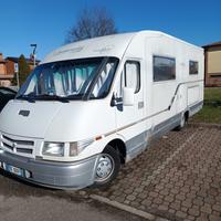 Motorhome Mobilvetta Design Y80 321/E