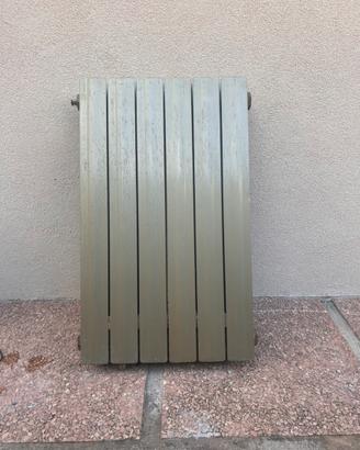 Termosifoni radiatori in alluminio bronzato