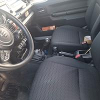 Suzuki Jimny autocarro