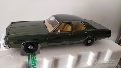 1977 Dodge Monaco Hunter Greenlight 1:18