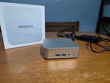 GEEKOM A6 Mini PC con AMD Ryzen™ 7 6800 - R7-6800