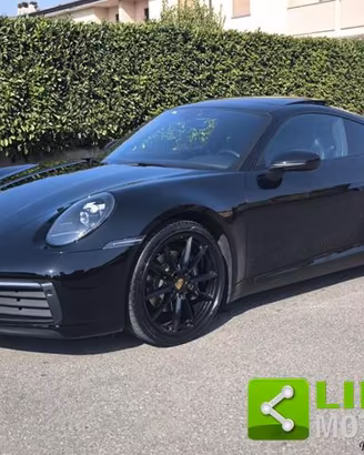 PORSCHE 992 Carrera