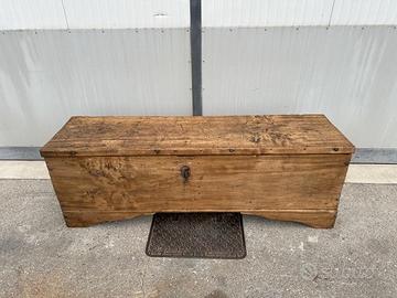 Vecchia cassapanca - baule in noce