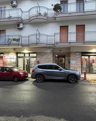 Negozio Crispiano [LOCCOMSCALETTAACG]