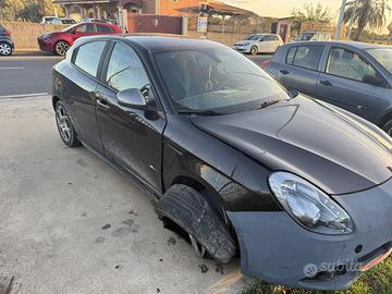 Giulietta Sprint 1.6 105 incidentata
