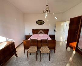 CASA SEMINDIPENDENTE A NEVIANO DEGLI ARDUINI