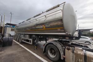 Semirimorchio Cisterna termoriscaldaldato