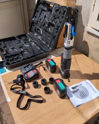 pressatrice idraulica per multistrato 