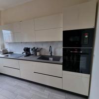 Cucina Lineare Laccata Lucida Gemal