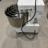 Impastatrice per pane e pizze