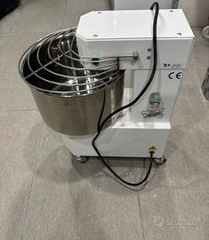 Impastatrice per pane e pizze