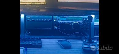 ICOM 735 con accordatore automatico ICOM a 150