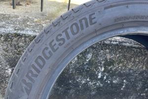 Bridgestone 225/45/17 estive come nuove