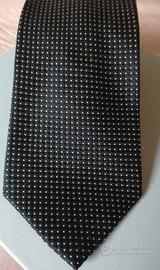 Cravatta marca Basile blu scuro