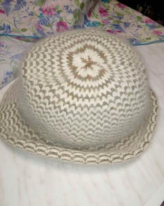 cappello donna fatto a mano colori delicati 