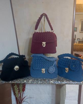 borsa all' uncinetto fatta a mano 