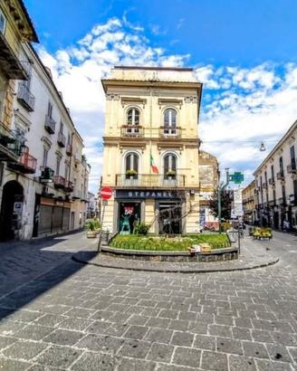Locali Commerciali- al centro di aversa VIA ROMA