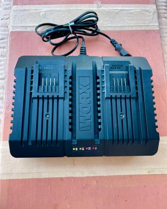 Caricabatterie  doppio rapido WORX WA3883