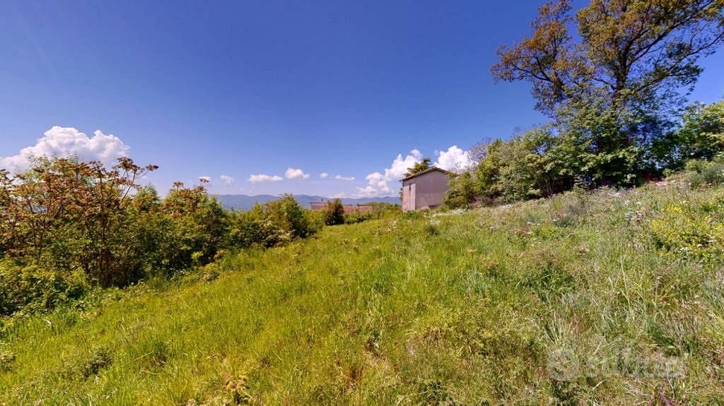 Terreno di 13000 m² a Rieti - Altro
