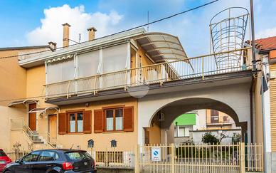 PORZIONE DI BIFAMILIARE A COLLEGNO