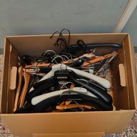 Stock di grucce miste