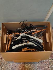 Stock di grucce miste